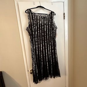 Beautiful black and white party dress.